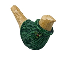 [9362] ORNAMENTO PAJARO DE MADERA VESTIDO CON HILO VERDE  